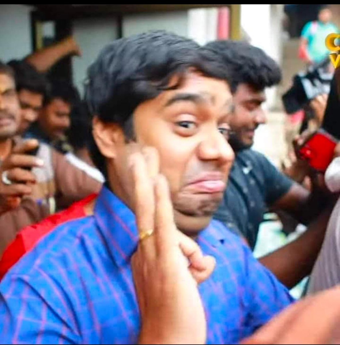 KeErThiVaSAn  tweet media