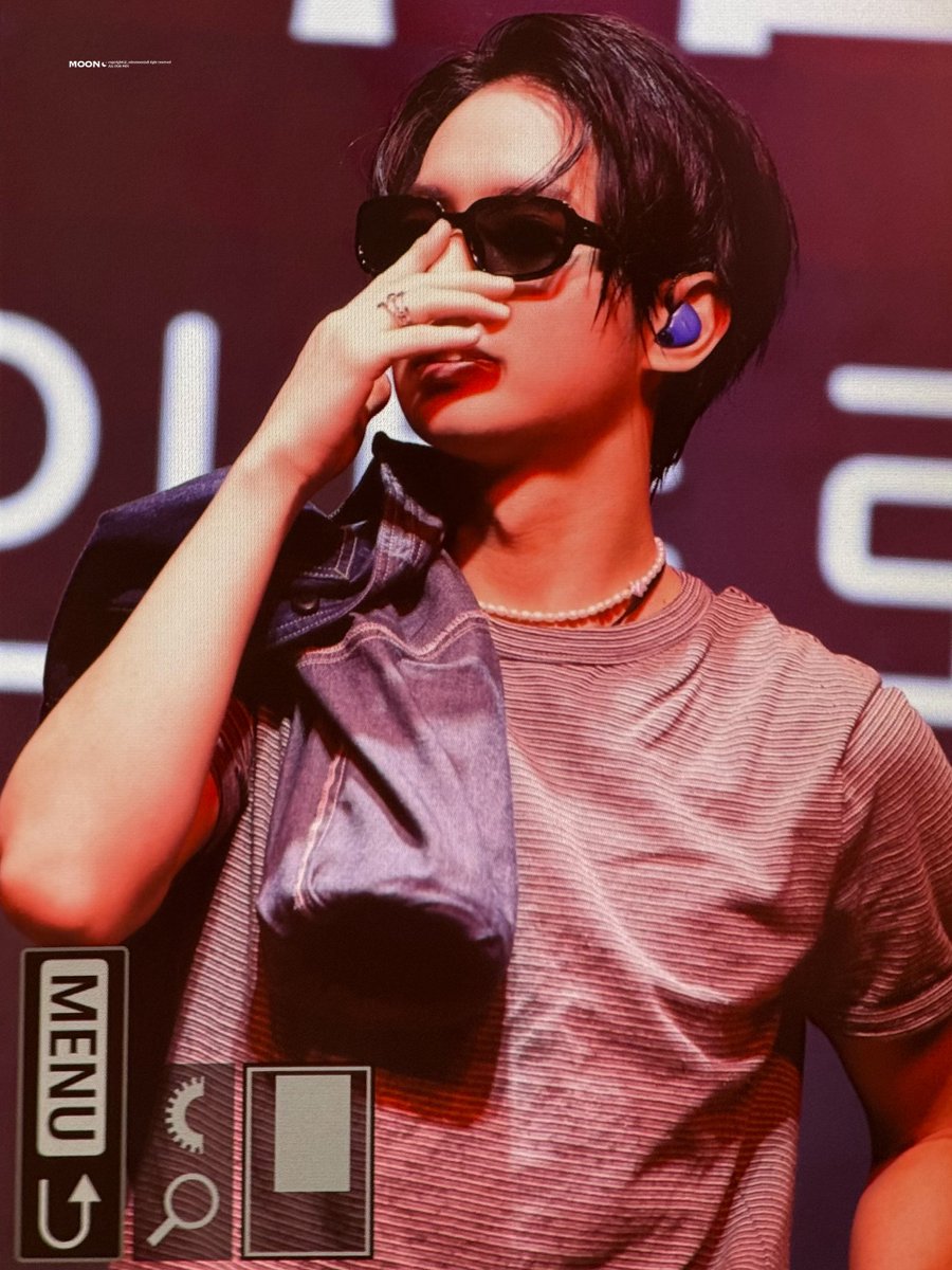 𝙈𝙊𝙊𝙉 tweet media