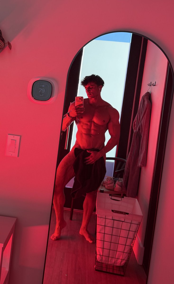 hunter davis tweet media