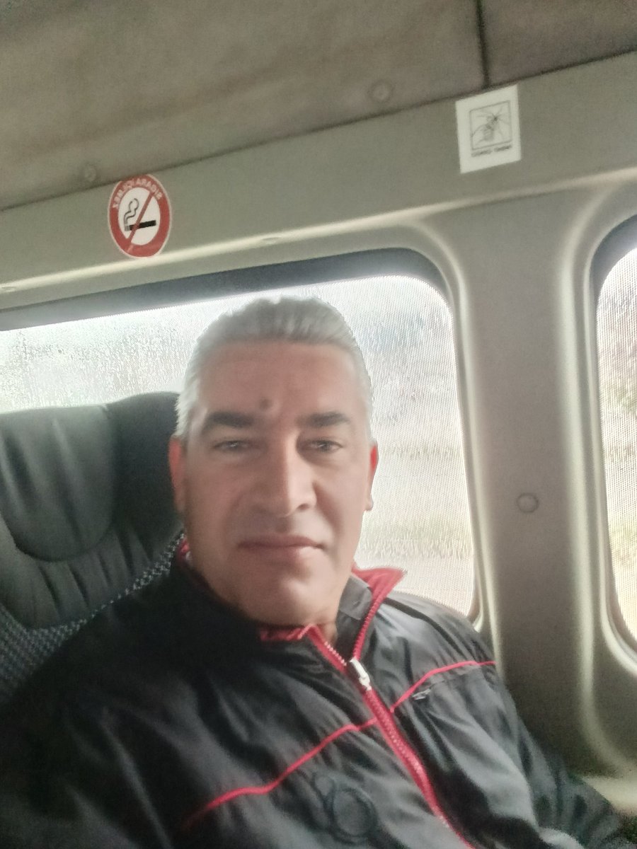 CihanAkgeyik's tweet photo. İstikamet Çanakkale büyük mitinge kurtuluş yok tek başına ya hep beraber kurtuluş yok tek başına ya hiç birimiz 🫶🫶🫶🫶 https://t.co/MwsOBglzJO