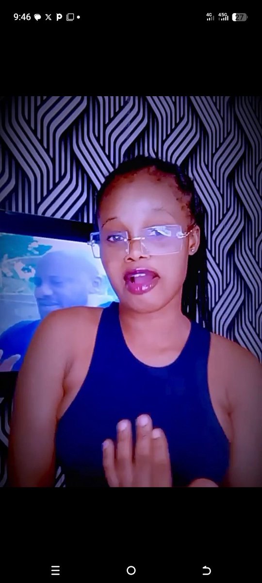 Grin Joke tweet media