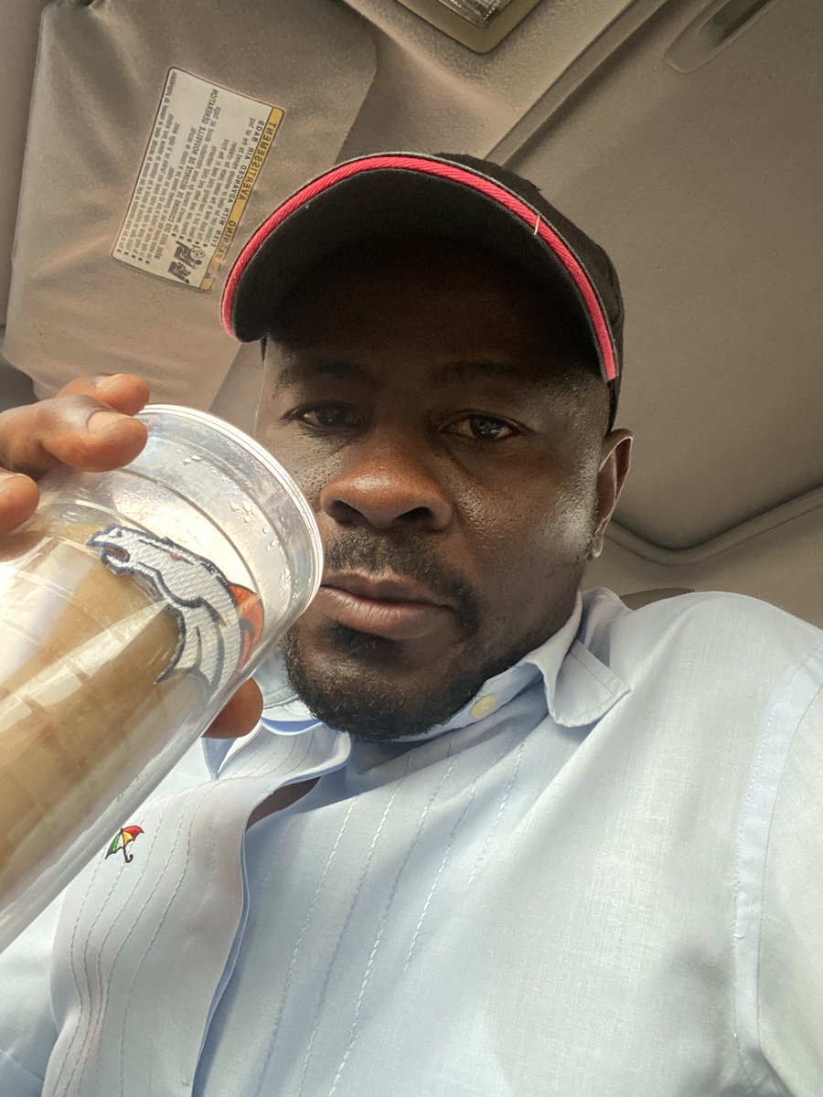 AribisalaSeyi's tweet photo. E-driver Check-In 
Good morning my people 🙏
Abeg make I ask — na only me dey experience this or na general issue? 
    Since morning now, app just dey take me offline by itself 
Over 30 minutes, not even one single ride… everywhere just dry 

  Network full, location on, everything set — but still no movement 
Who else dey face this same thing today?
• Your app dey log you out?
• Or trips just slow like this?

Make we share updates 
No be only me suppose dey this situation
