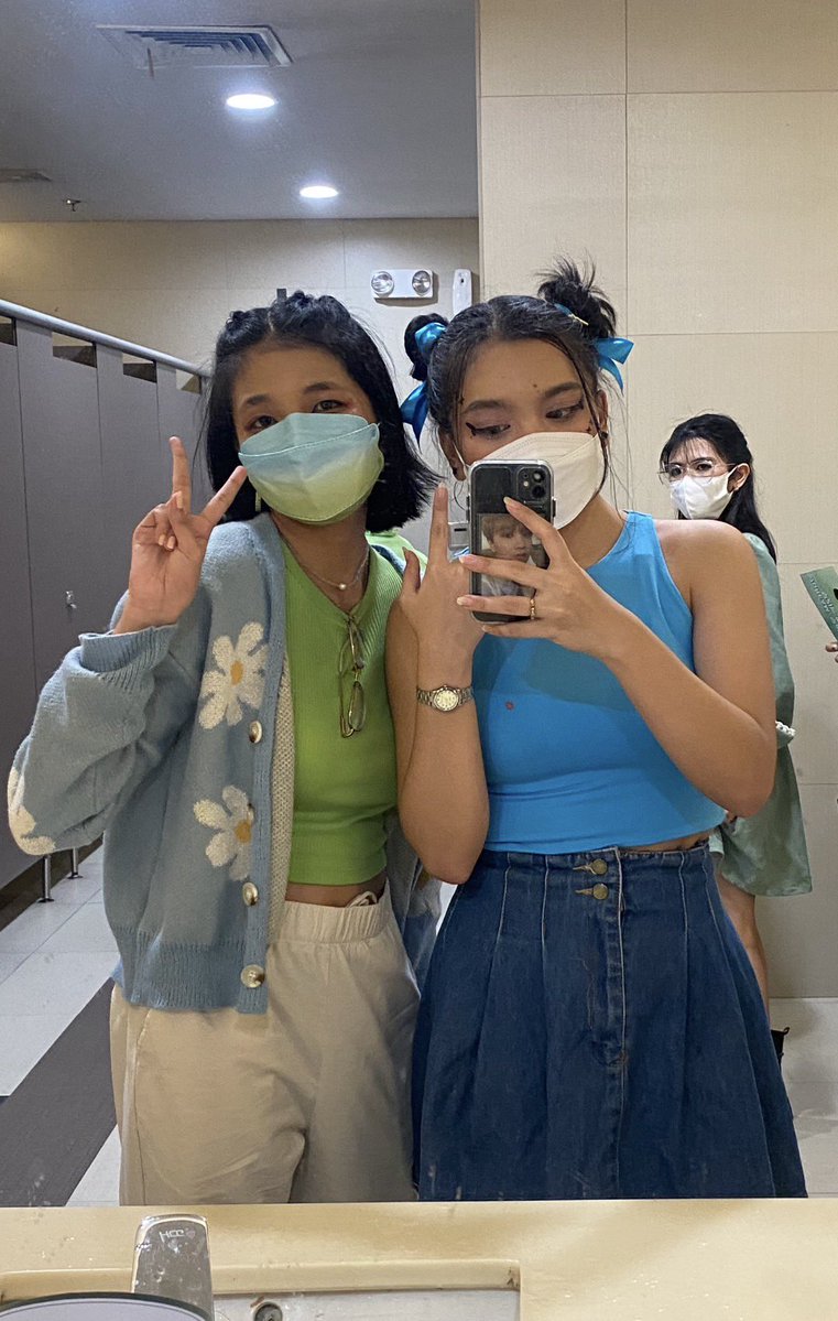 lucy pearl; 🌤️ tweet media