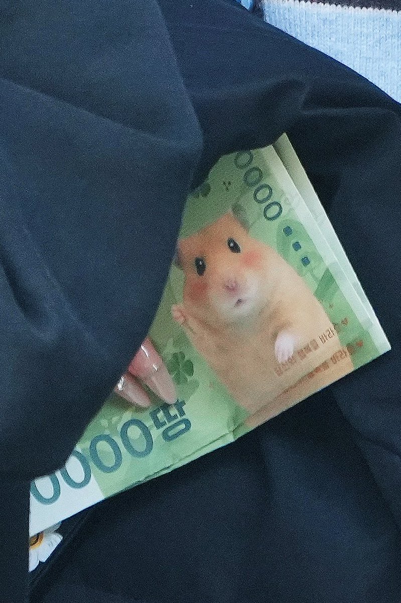 1921dotcom tweet media