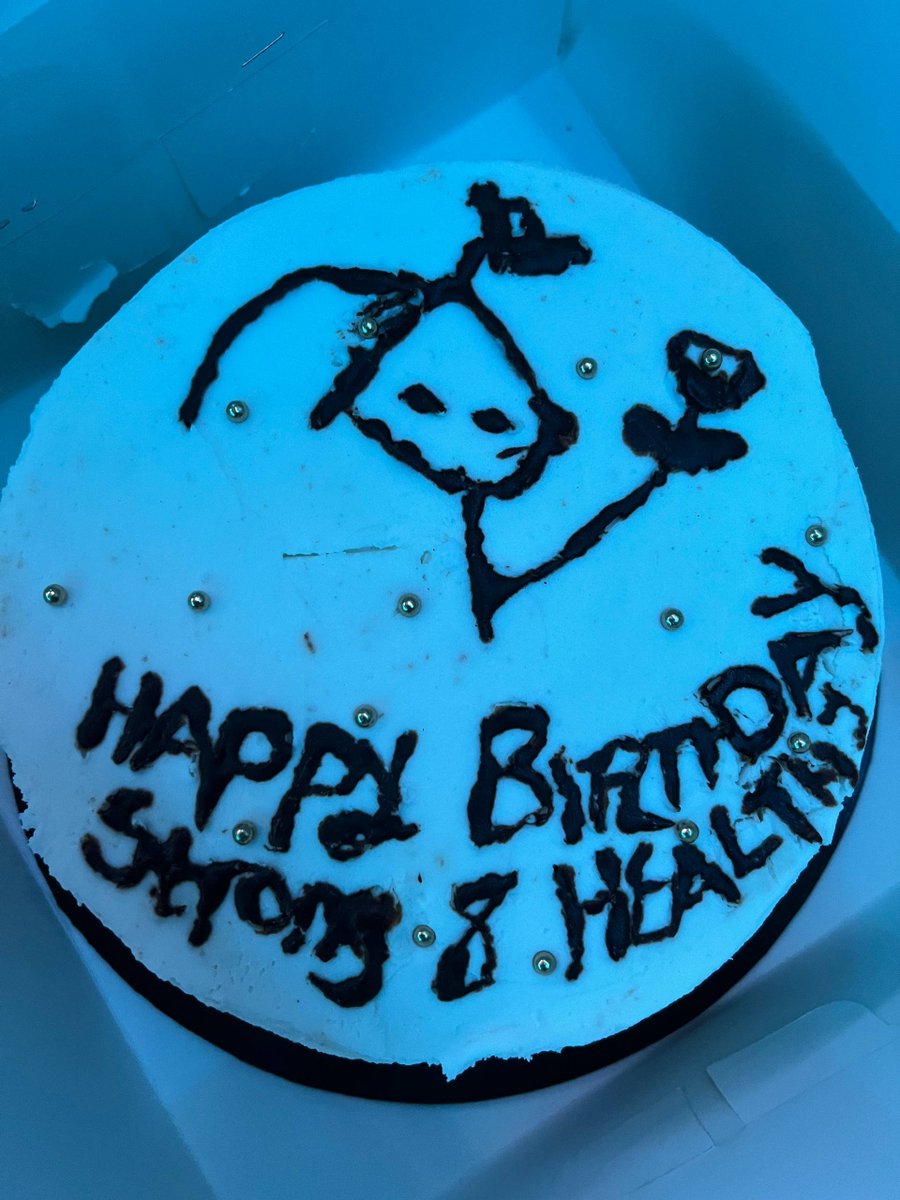 Got balloons today... Another chapter, I guess...

Happy Birthday to Me 🎉
Strong and Healthy 🥂

Grateful for growth, lessons, wins, and to God for keeping things running smoothly.

Cheers to everything we’re yet to accomplish... We’ll still get to them 💚