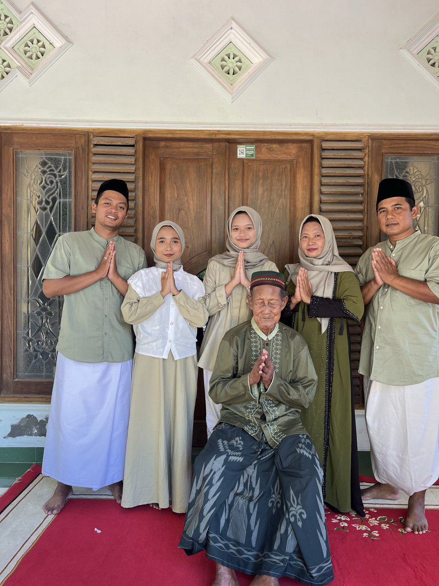 amaliaalfnt's tweet photo. Lebaran 2026 - 1447 H https://t.co/RiXshrmOmH