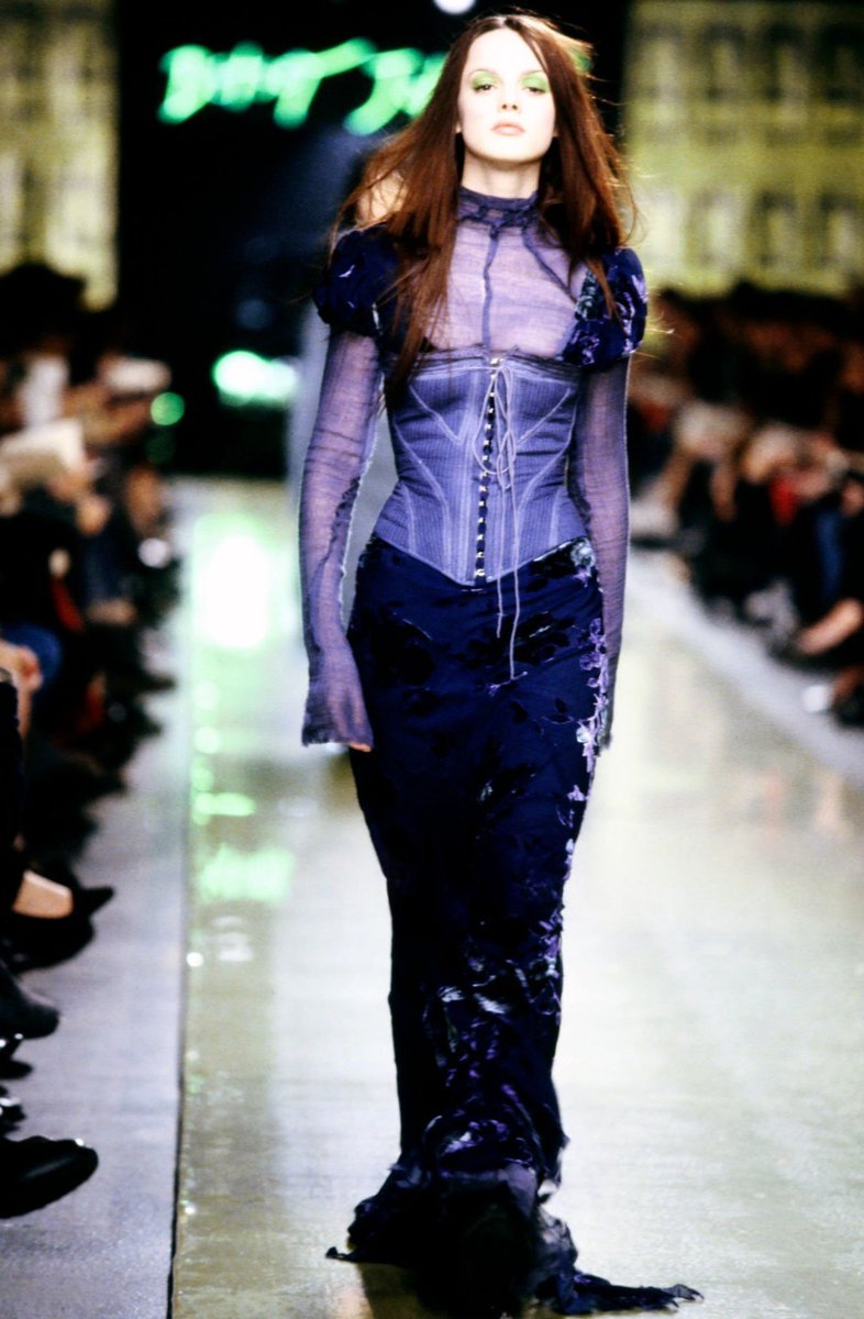 shrek is love, mugler is life❤️‍🔥 tweet media