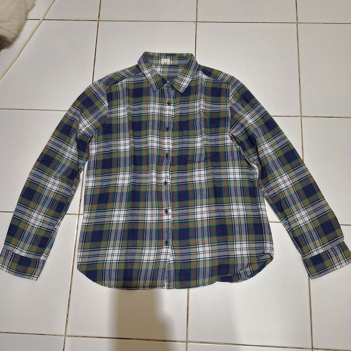 crwnpjs's tweet photo. [help rt!]
preloved // wts — want to sell 
kemeja flanel GU unisex
ld: 100cm
pb: 63cm

💰35k
• incl safe packing
• https://t.co/CqTqh0gxF9
• solo, jateng

t. thrift preloved https://t.co/6Mjz9gYGBA