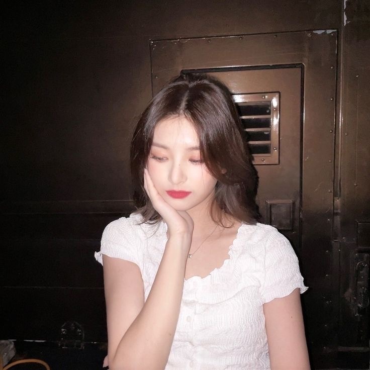 Base umum bisa follow @cornerfess tweet media