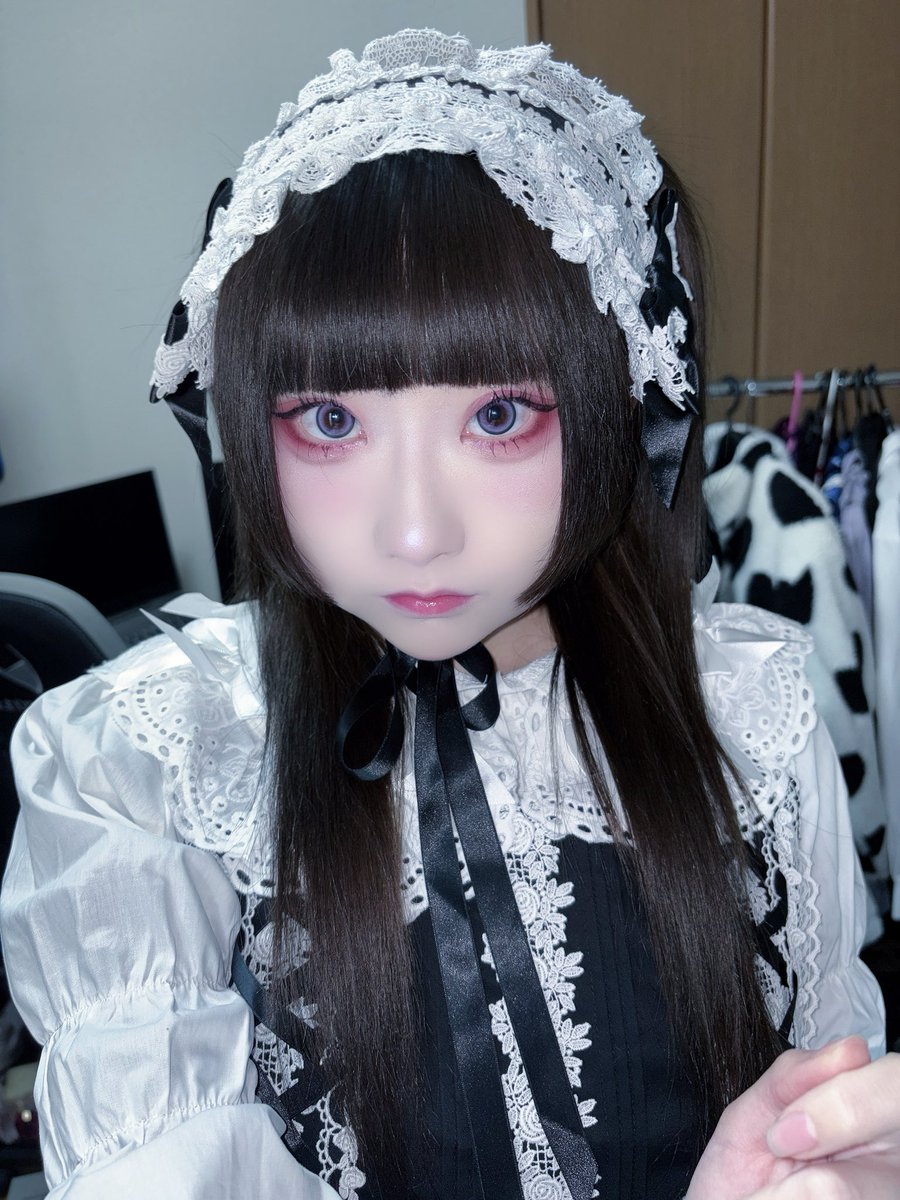 のしほ tweet media