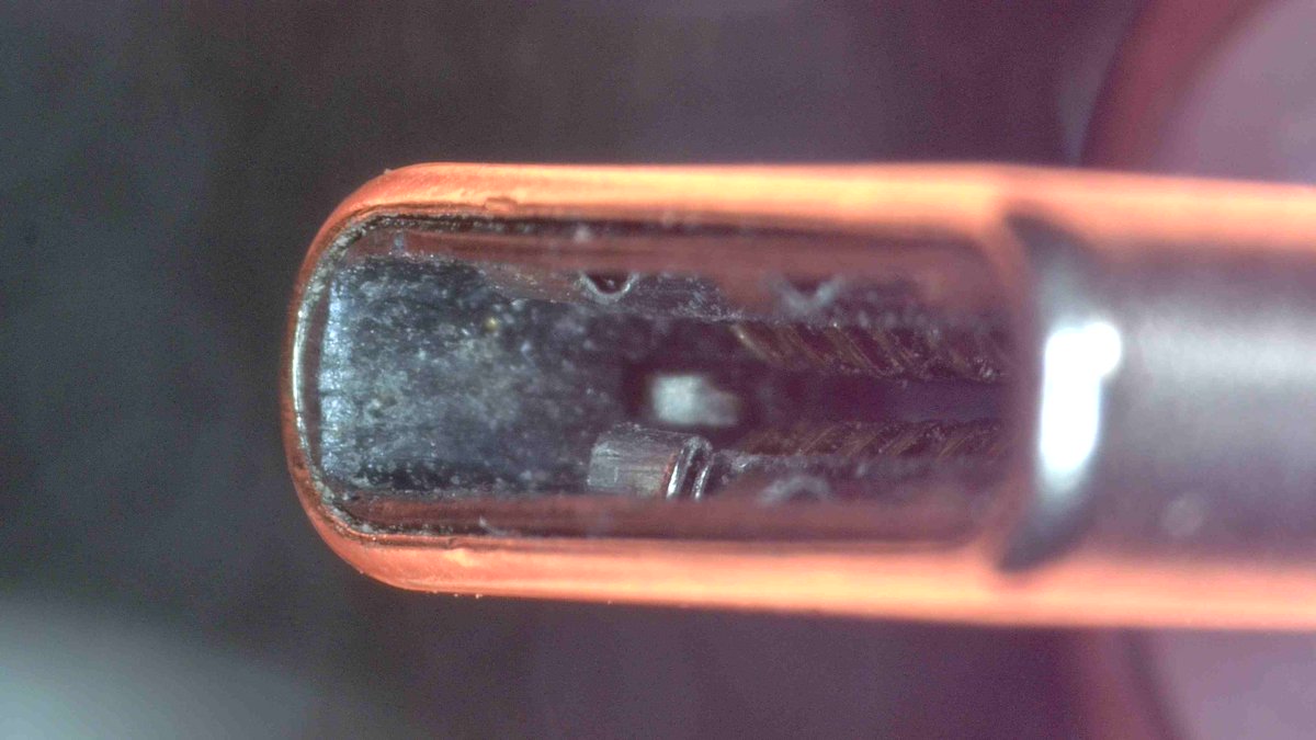 あろえ tweet media