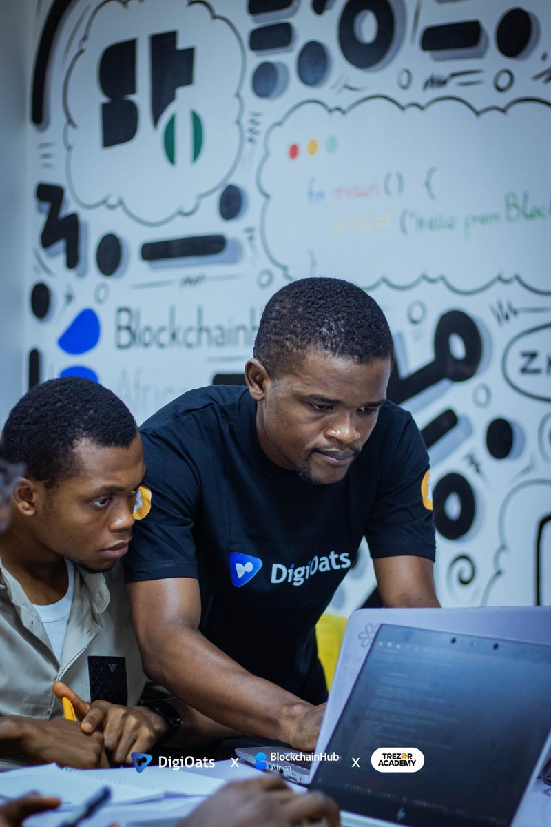 maaziEmeka tweet media