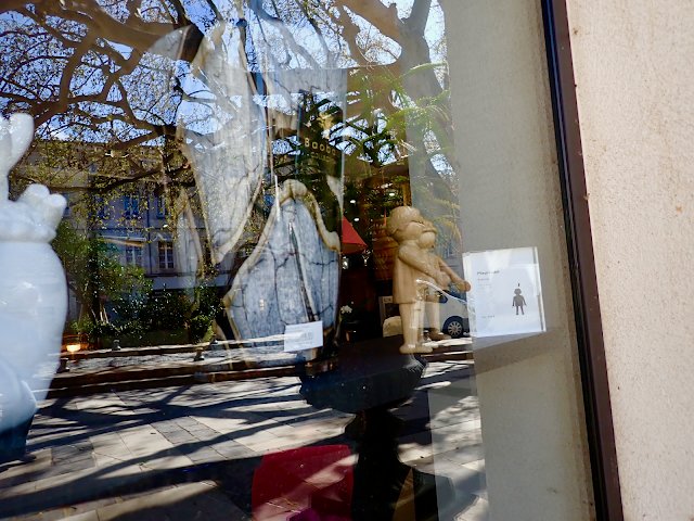 lan lan hue tweet media