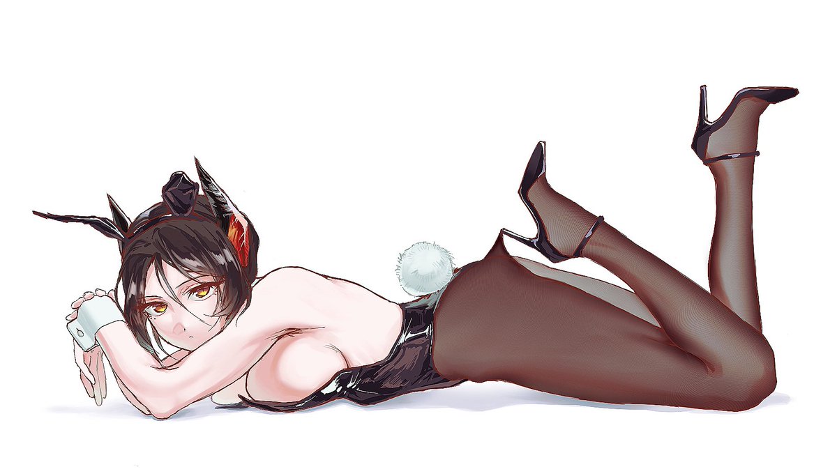 最近絵かけてないのでヘッダーのバニーイネスでお茶を濁します
 #アークナイツ