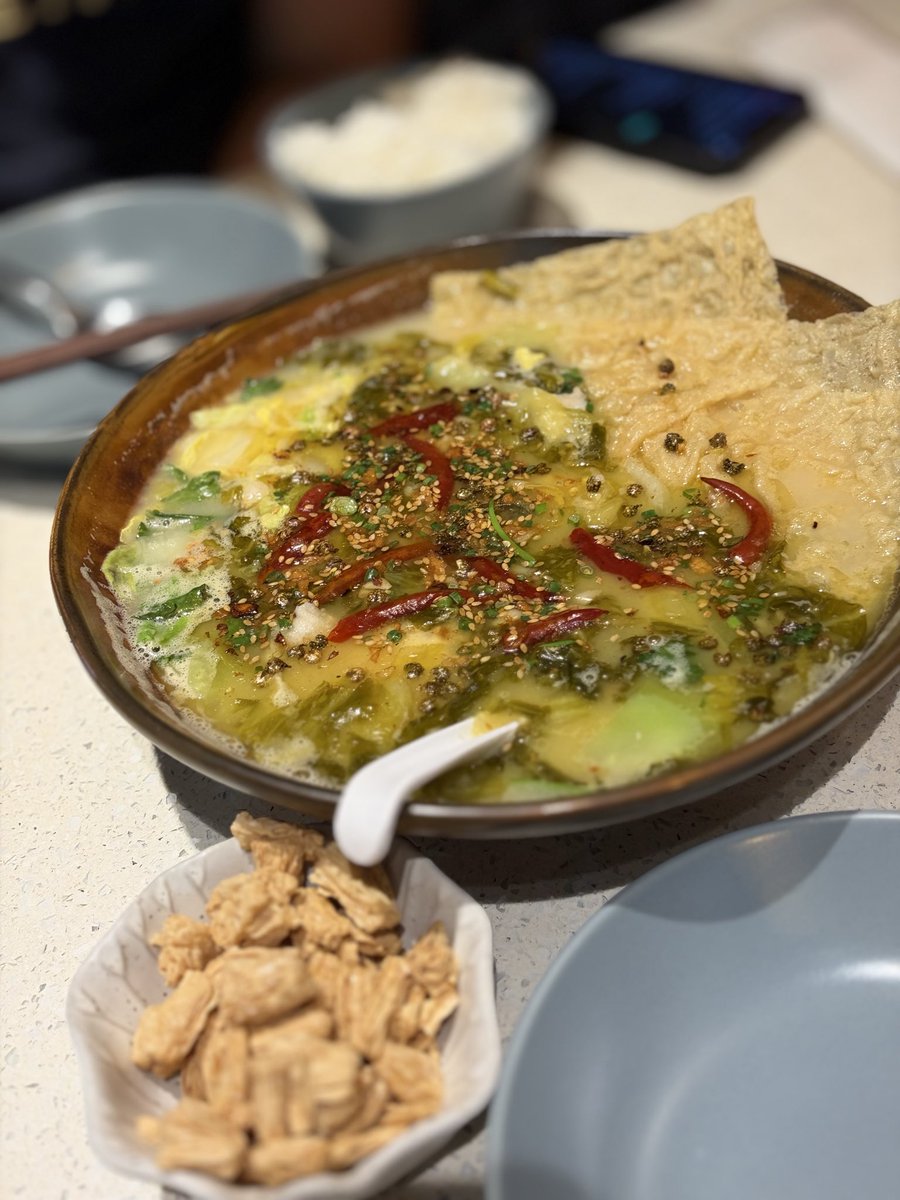 นอนดึกจนตัวดำ🤞🏿 tweet media