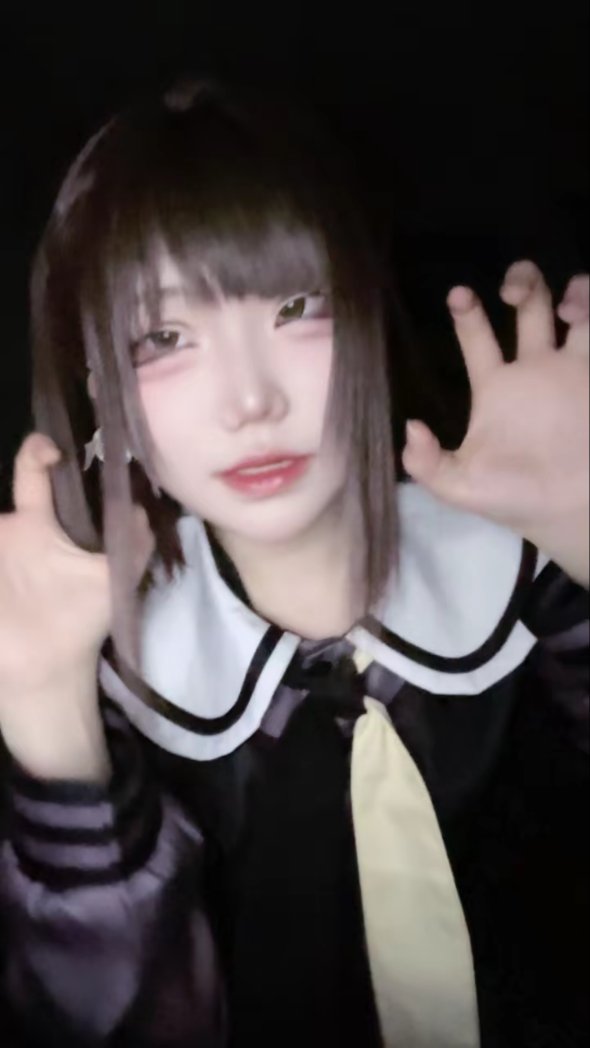 리스リス tweet media