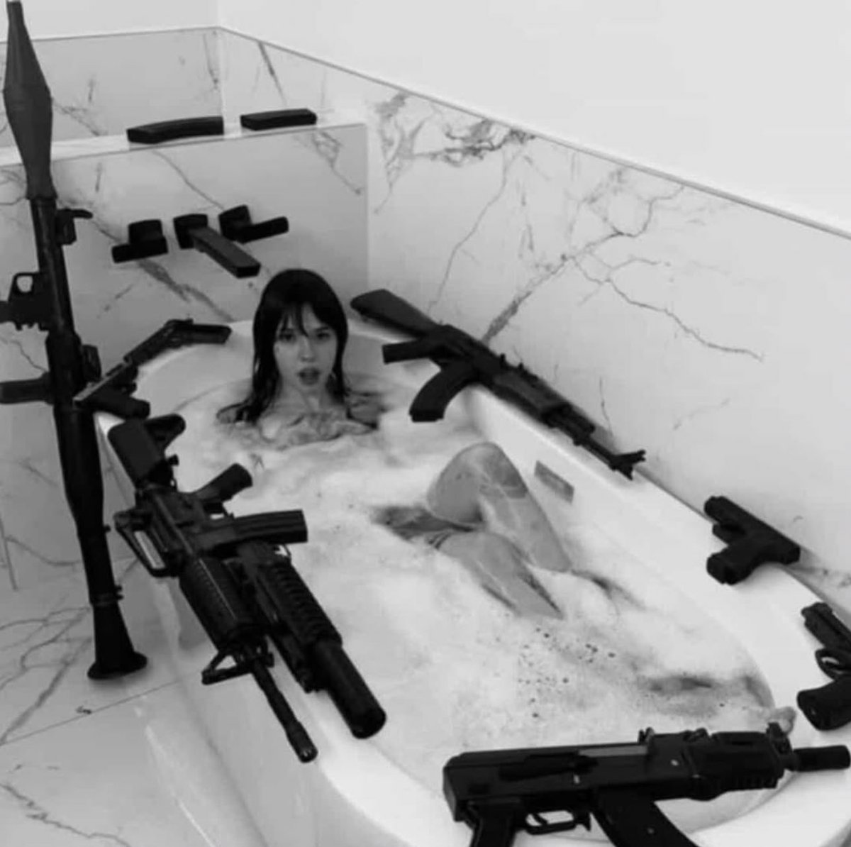 Guns Daily tweet media