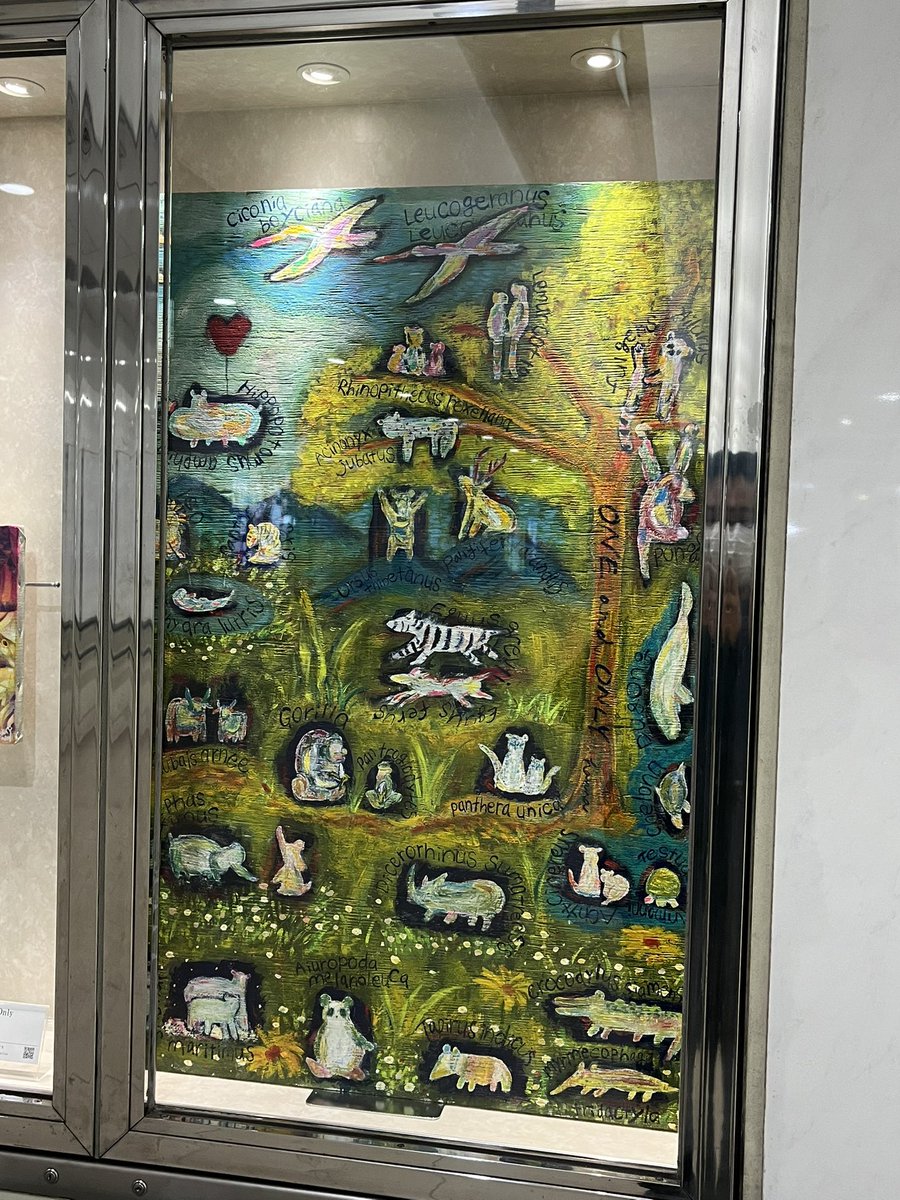 sunvendingtohok's tweet photo. 青葉通り一番町駅構内で展示されているパブリックアート🎨

「アートな街仙台」を目指しているFAFの作品を気軽に見て、しかも購入できるみたいです✨✨

ぜひ見てみてくださいね☺️ https://t.co/tkeaJfzR3w