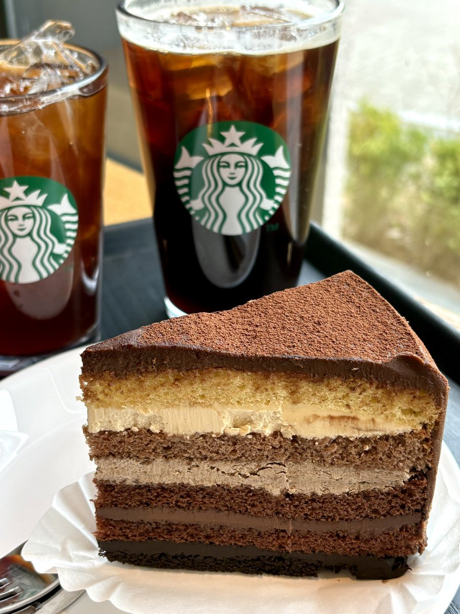 먹돈이 tweet media