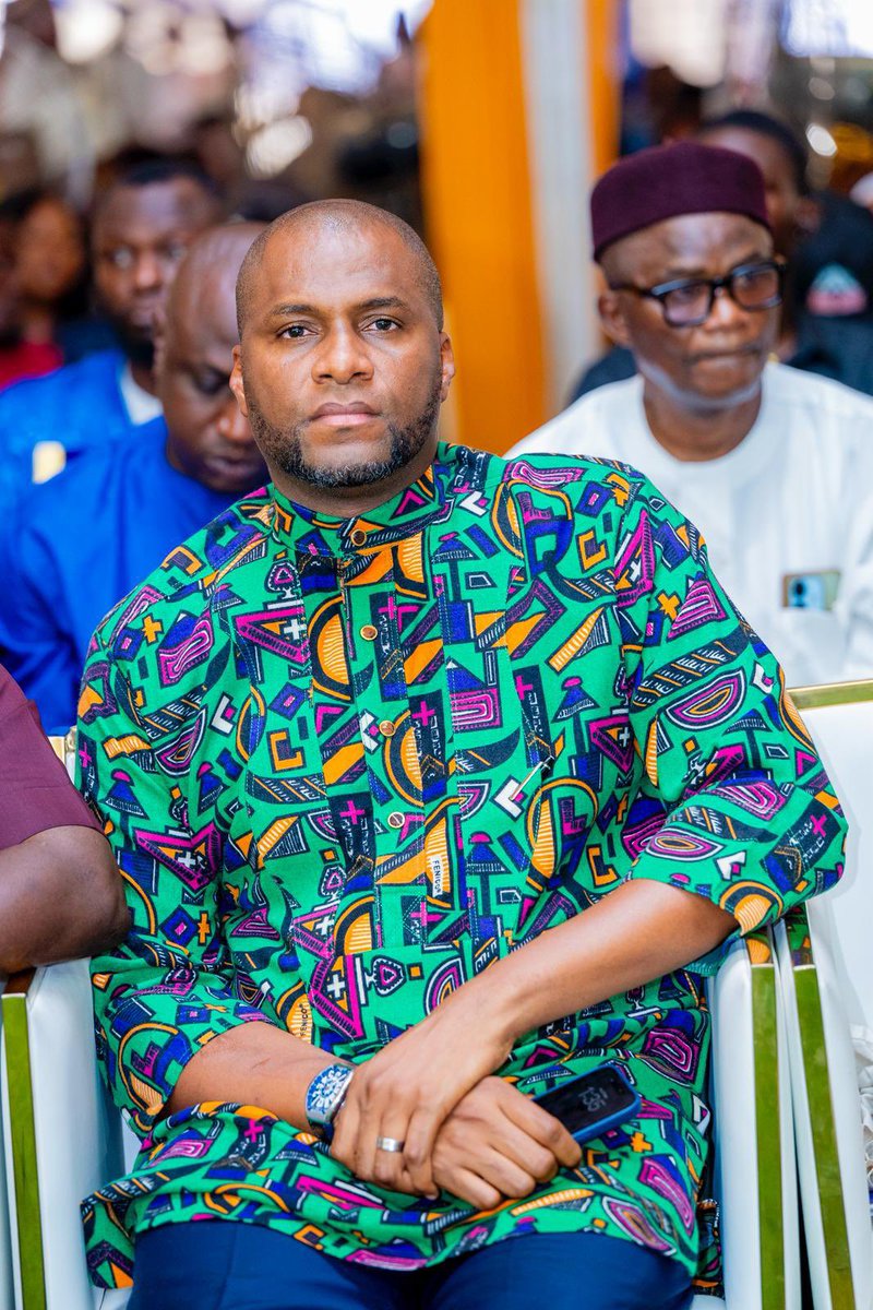 Yesterday, I joined His Excellency the working Governor of Abia State Dr Alex Chioma OTTI OFR, yesterday to commission and flag off multiple projects yesterday during the Abia state university, Uturu Okigwe convocation ceremony.