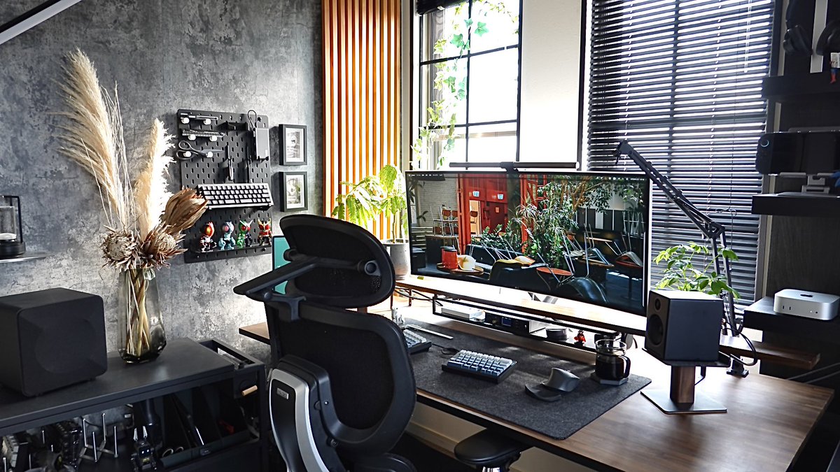 duke_gadget's tweet image. すっかり過ごしやすい気候ですね。

午後はゆっくりデスク作業に
打ち込みます😤

#desksetup
#gadget