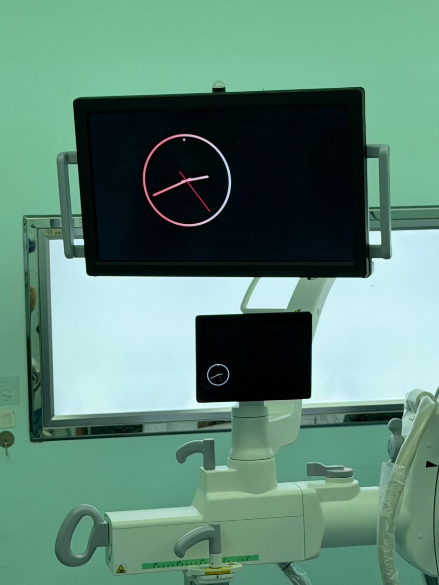 惹尘埃 tweet media