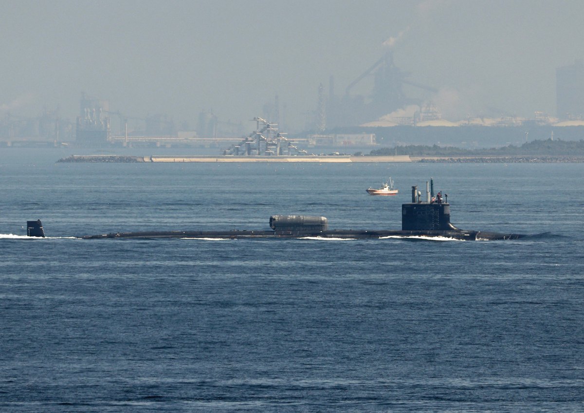 naowata2011's tweet photo. UW⚓️
#uss
#Mississippi 
#SSN782 
#Virginiaclass 
#submarine 
#ミシシッピ 
#アメリカ海軍 
#攻撃型原子力潜水艦 
#バージニア級原子力潜水艦 https://t.co/tnSp3CzzYw