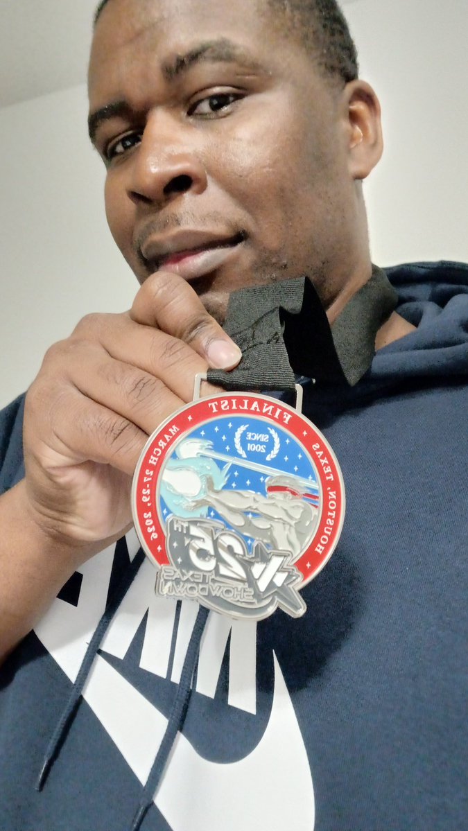 Blurring tweet media