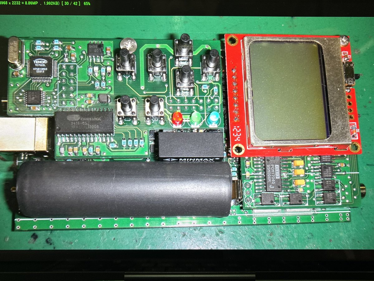 nakachanlabo's tweet photo. 知る人ぞ知る伝説の24bitラダー抵抗構成のDACチップ、自作オーディオプレーヤーでまだ動いていますよ。 https://t.co/kQrVKqCnnz