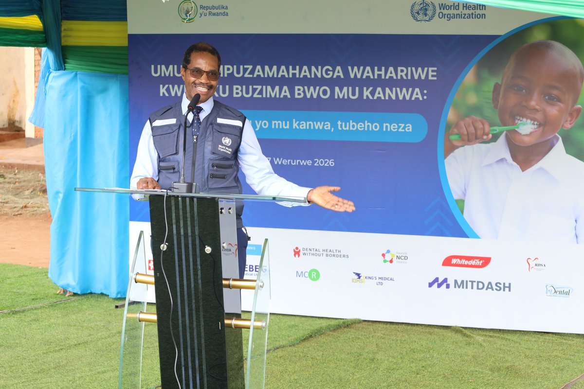WHORwanda's tweet photo. On World Oral Health Day, WHO Rep @BrianChirombo commended @RwandaHealth’s people‑centered, prevention‑focused &amp; integrated oral health program, aligned with the @WHO Strategy, delivered with @Rwanda_Edu, 🇷🇼Dental Association &amp; other partners. WHO reaffirmed its continued support https://t.co/oHznv2rX4C