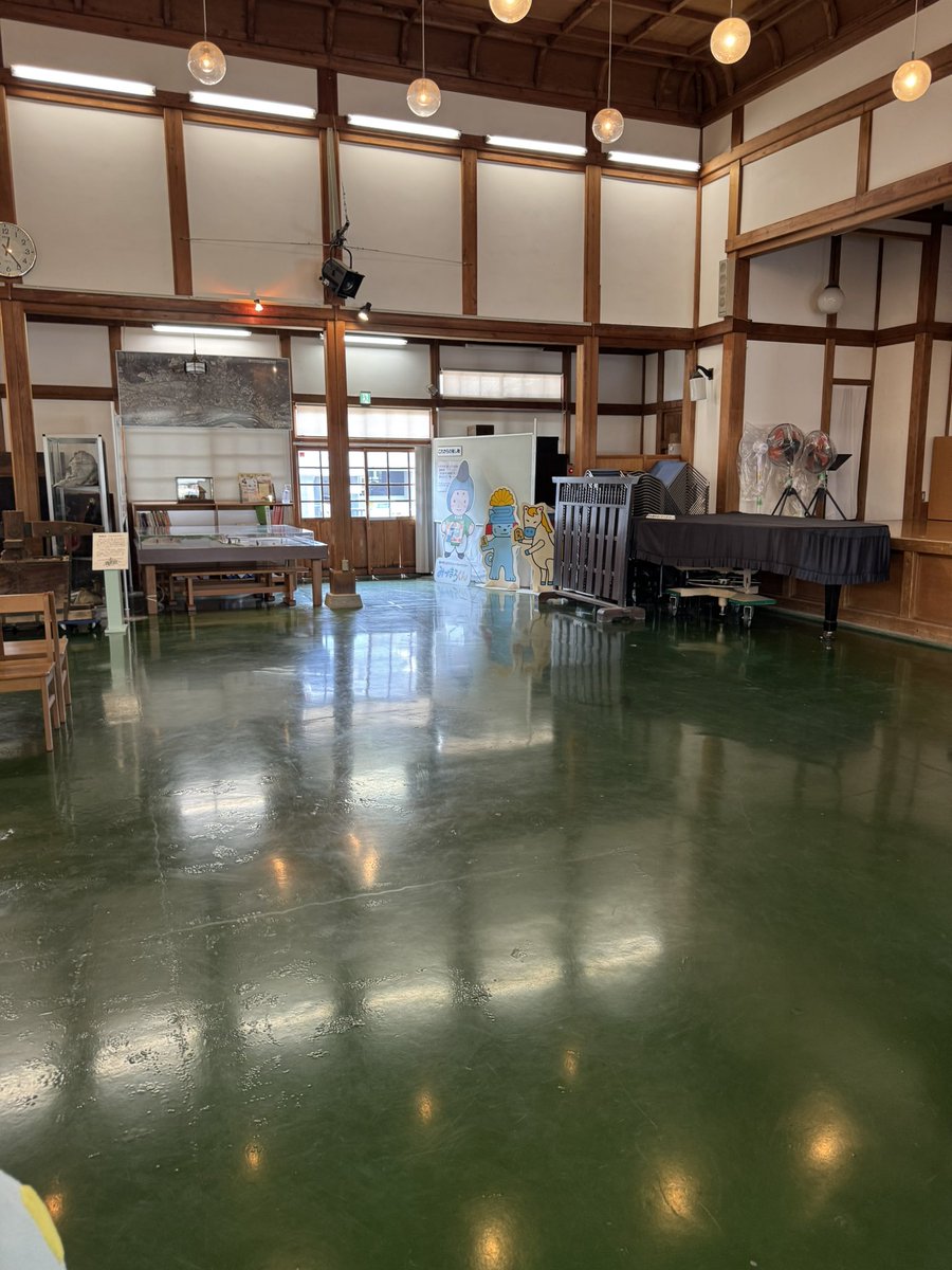 こまどや tweet media