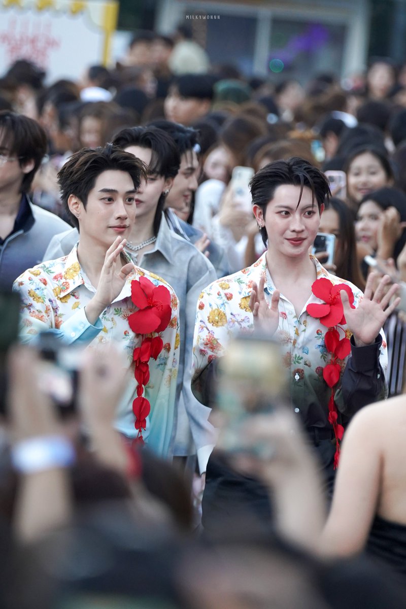 มกว tweet media