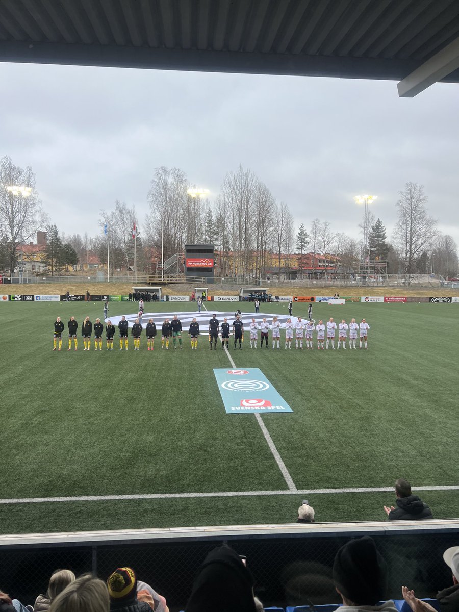 Elitettanpremiär Sandvikens IF-Fsmla Uppsala SK