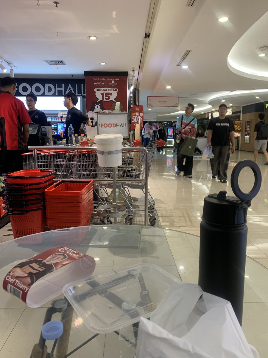 PENGIN JAJAN tweet media