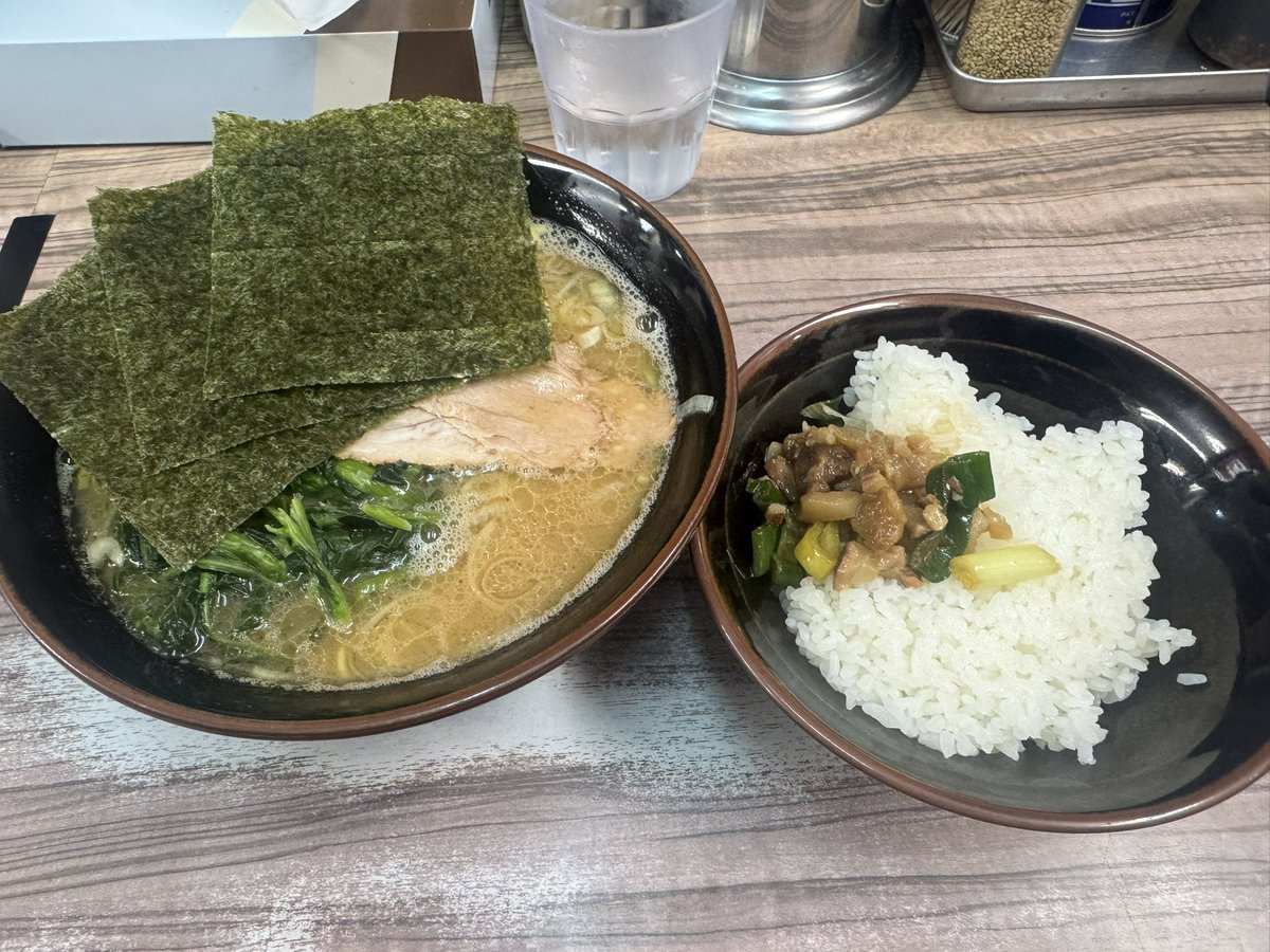 さくにー tweet media