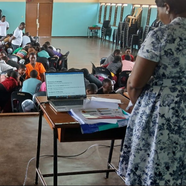 Unicaf Scholarships tweet media