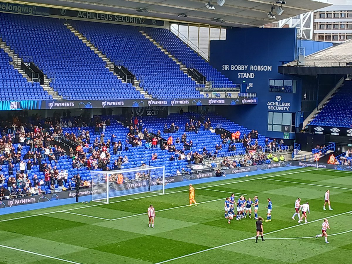 AsifBurhan's tweet photo. Ipswich Town equalise. Lucy Ashworth-Clifford taps in after yet another assist from Sophie Peskett, seizing upon a mistake in the Southampton defence #IPSSOU https://t.co/NpJoGWVi5S