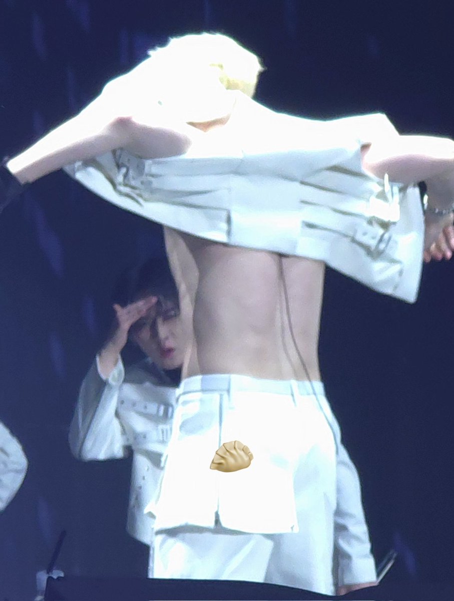 senosi✵ tweet media