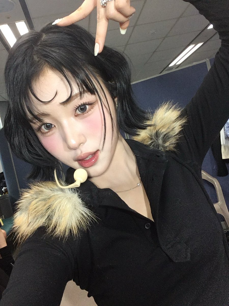 arinatmyheart's tweet photo. 260328 투게더 #아린

다른 느낌 단발🖤

#AtHeart #앳하트
#ARIN #이아린 https://t.co/PSrXoiP9eX