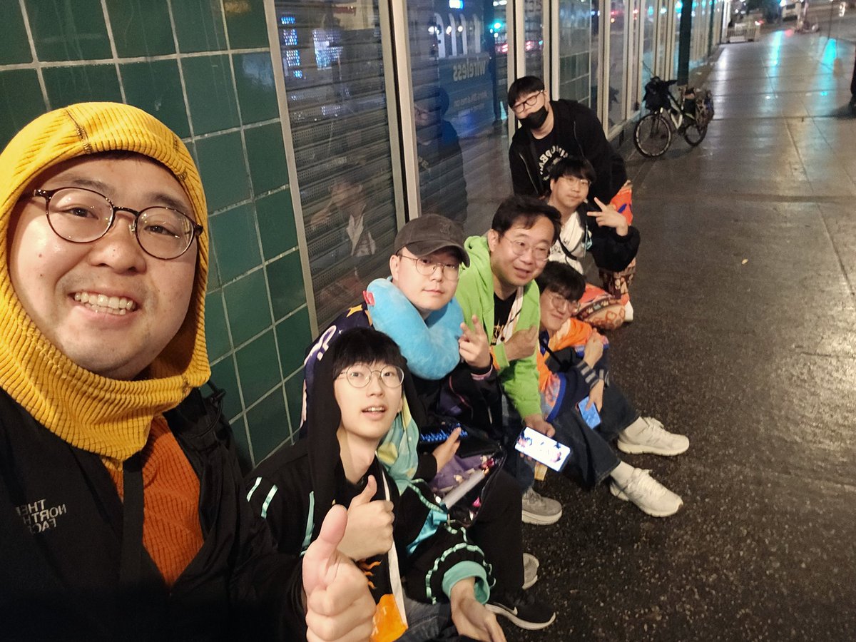 PONG 🐔 tweet media