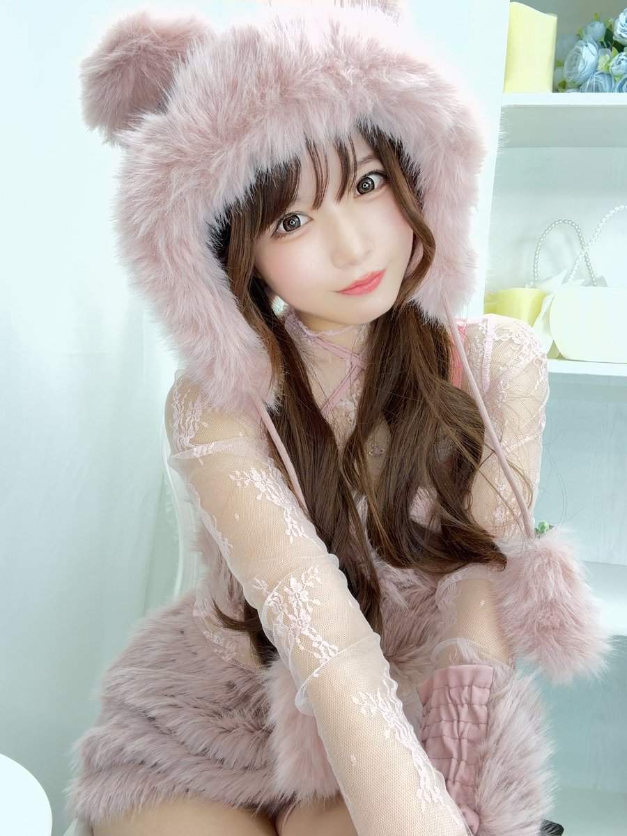 さなつん🐽コス来店用 tweet media