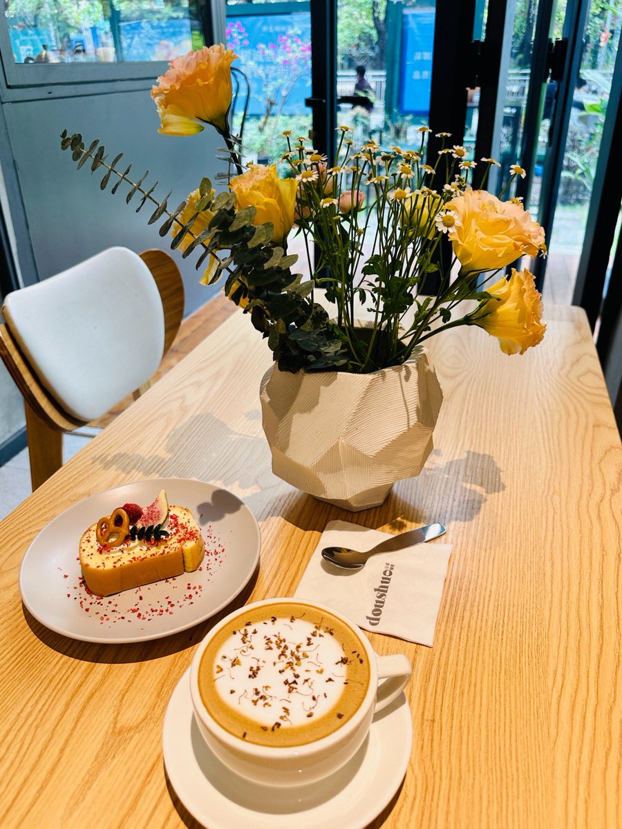 Robert Zollner tweet media