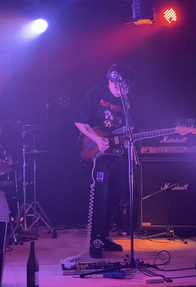 hangil700's tweet photo. 前回のライブが終わってから鬱とか喘息が酷くなったりインフルになったりして全然SNS動かせてないのですが…🙇‍♀️

直々前回のライブのショート映像もアップしたりします🙇
#京都大作戦 #indiesound #japaneseband https://t.co/8UNMoVT5VI