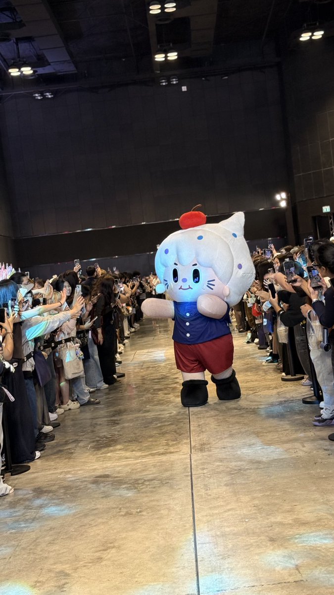 NILKNHAKE tweet media