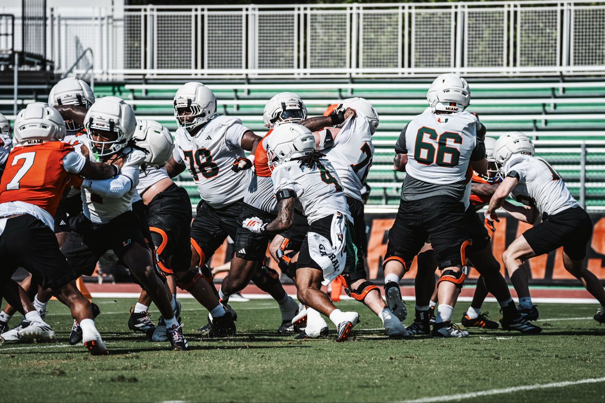 DENNIS SMITH tweet media