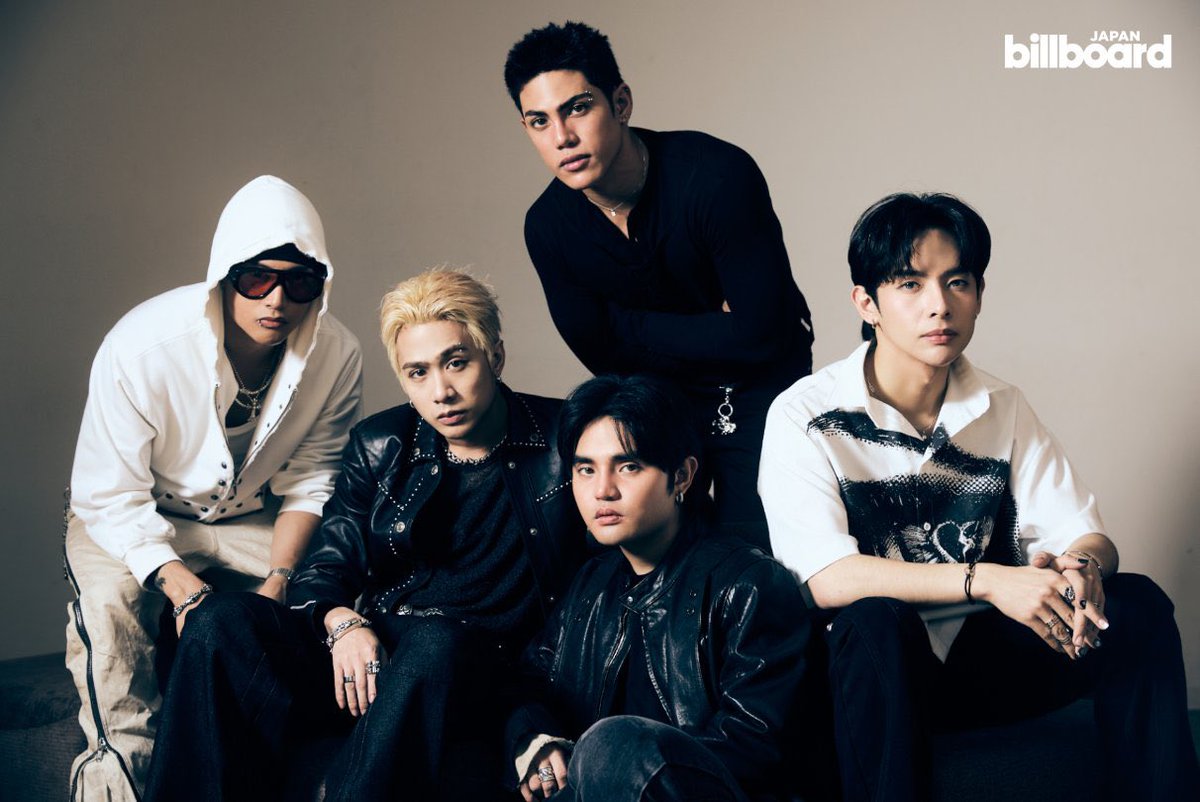 monic ; 🍭☀️ tweet media