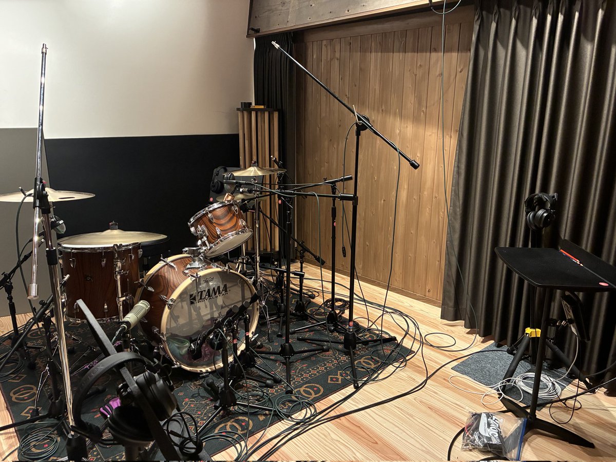 Fools_cry's tweet photo. 「heterochrony EP」MUSIC inn Fujiedaにて全曲録り終えました！！！配信開始まで楽しみにお待ちください！！！尚、配信開始日時は未定です！！！
 #AVMS  #MIF  #MUSICinnFujieda https://t.co/BUkpzrxjs5