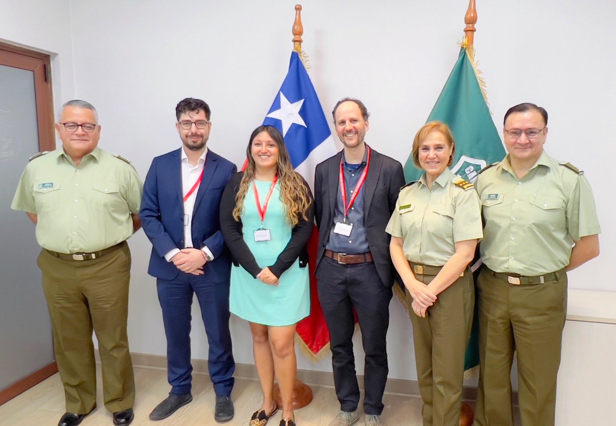 Carabineros de Chile tweet media