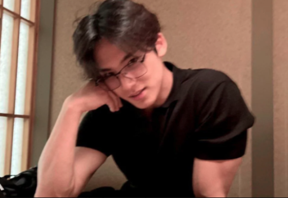 About Music tweet media