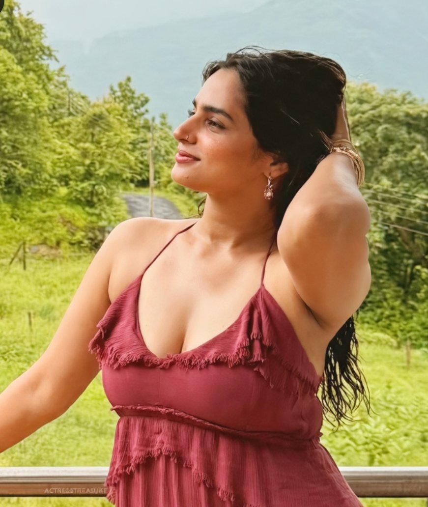 Gayathri tweet media